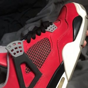 Toro 4 size 10 good condition